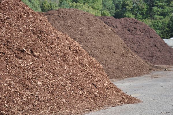 Brown Mulch Delivery in Oxnard