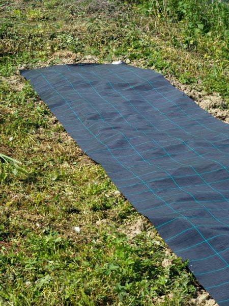 Weed Suppressant Installation in Oxnard