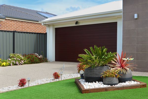 Front Yard Landscaping in Oxnard