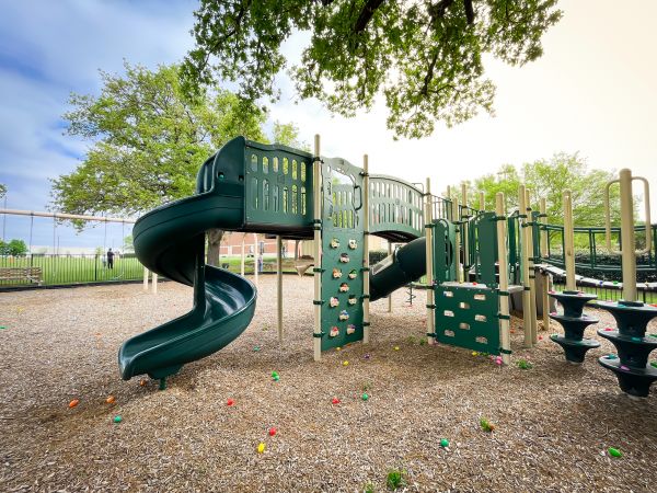 Playground Mulch Service in Oxnard
