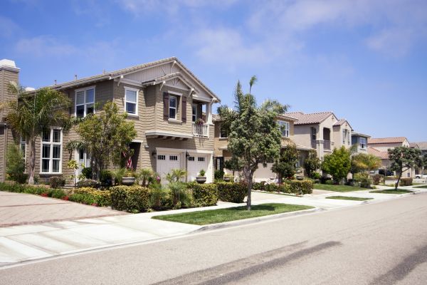 Neighborhood Landscaping in Oxnard